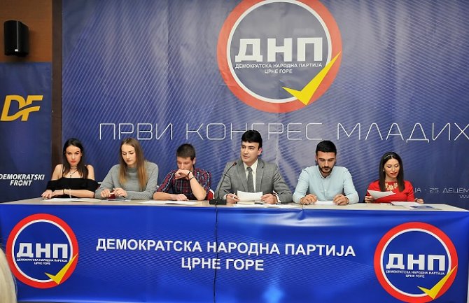 Nikola Jovanović izabran za predsjednika mladih DNP-a