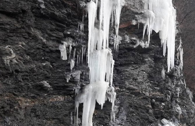 Ledeno jutro u Crnoj Gori, na Žabljaku -16