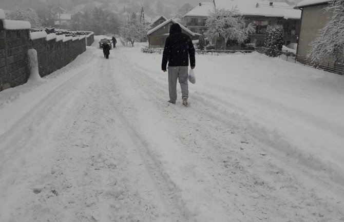 Nadležni pripravni: Situacija će se pratiti iz sata u sat