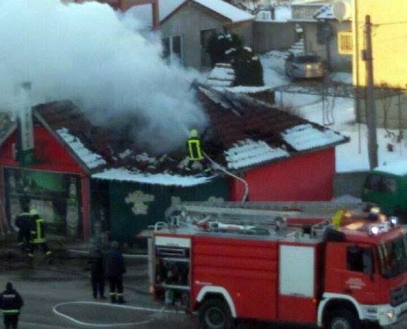 1593446710208122071385189172724616n