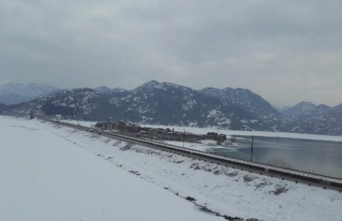 NPCG: Ne hodajte po zaleđenom jezeru! 