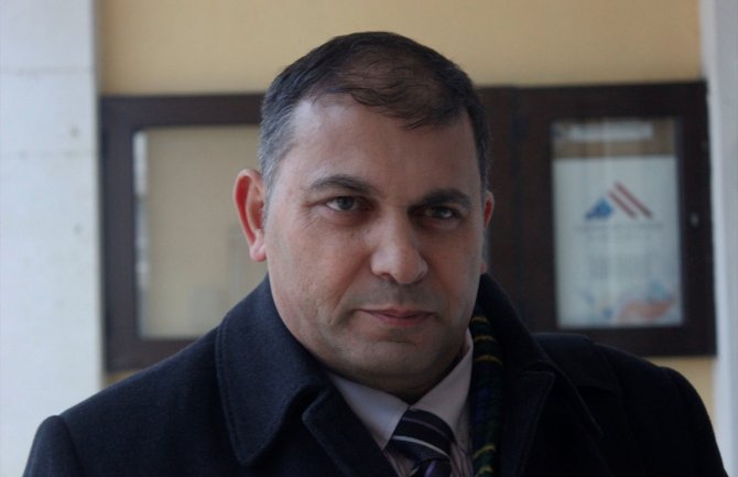 Od barake do ministarstva: Profesor mu je rekao da neće završiti školu a on je postao magistar