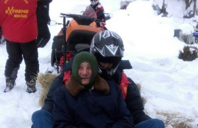 Nikšić: Spasili 92godišnjeg starca