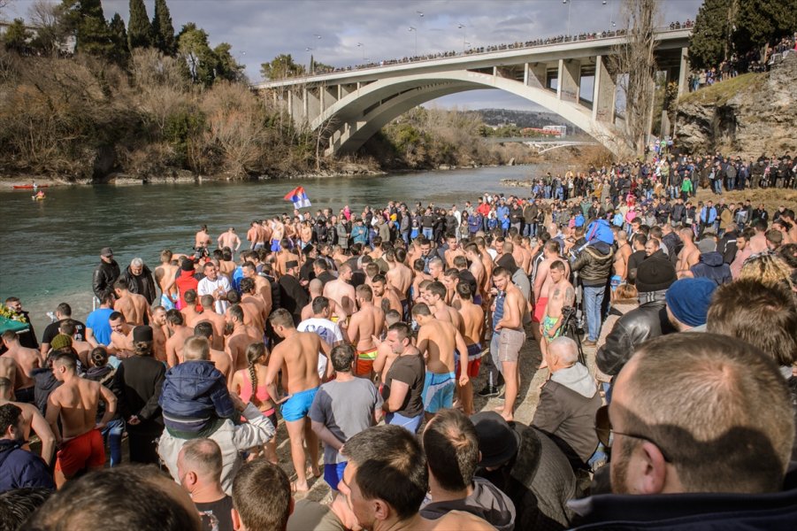 2017011922138080618108180Web