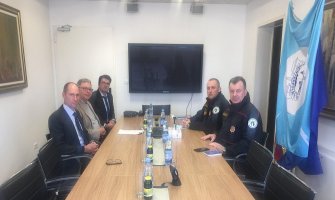 Od kolega iz Njemačke za graničnu policiju donacija vrijedna skoro 12.000 eura