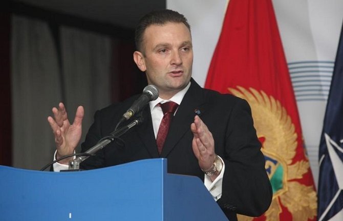 Kentera: U Holandiji pobjeda demokratske CG