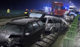 Lančani sudar od 64 vozila u Poljskoj (FOTO)