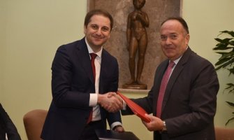 Potpisan sporazum o saradnji Crne Gore i Srbije u obrazovanju