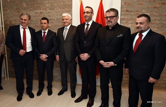 Marković zadovoljan položajem Crnogoraca u Srbiji