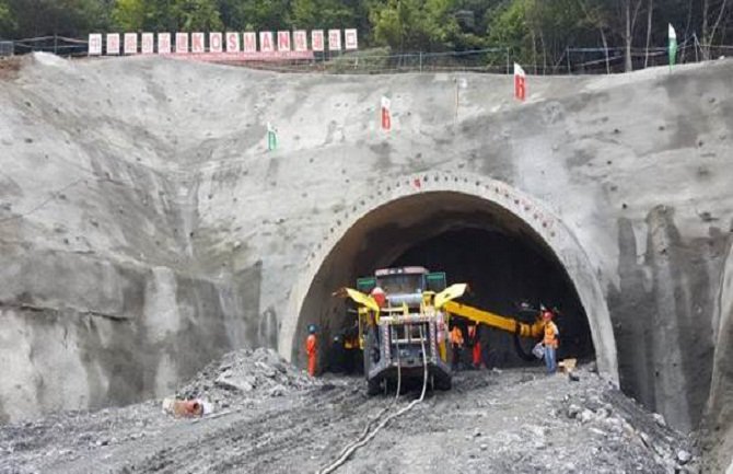 Tunel Kosman probijen 500 metara