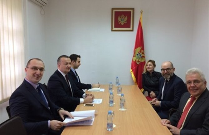  Ministarstvo odbrane da dodatno razvije saradnju sa mladim ljudima u Crnoj Gori