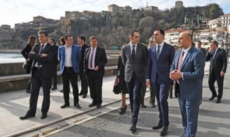 Vlada će u partnerstvu sa Ulcinjom spriječiti one koji narušavaju javni interes