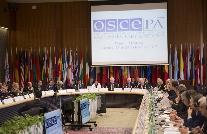 Crnogorski narod glasao na miran način, ispoštovane temeljne slobode