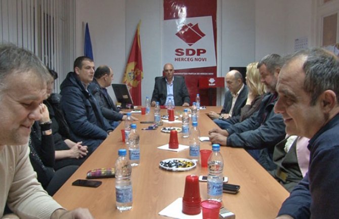 Opozicija: Zahtijevamo da DPS pristane na izbore