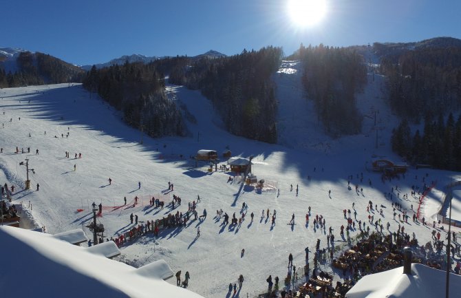 Sunce, snijeg i skije: Ovog vikenda posjetite Kolašin