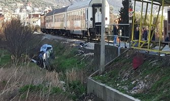Postavlja se rampa na pružnom prelazu Šušanj