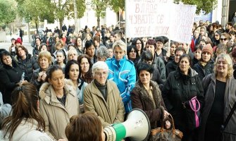 Bešović: Država udarila na socijalne kategorije