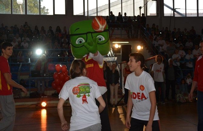 Iznenađenje za učenike Osnovne škole 