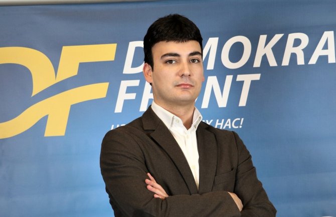 Vlada se miješa u rad Ustavnog suda