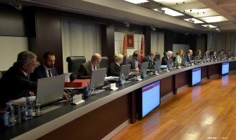 Novo radno vrijeme državne uprave od 7 do 15 časova?