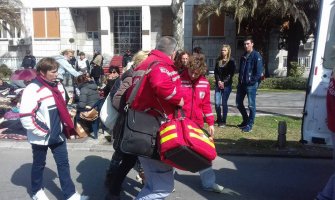 Drugi dan štrajka glađu ogorčenih majki: Jednoj pozlilo, intervenisala Hitna pomoć