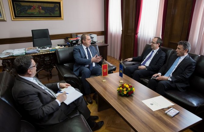 Članstvo u EU i NATO je cilj svake odgovorne politike