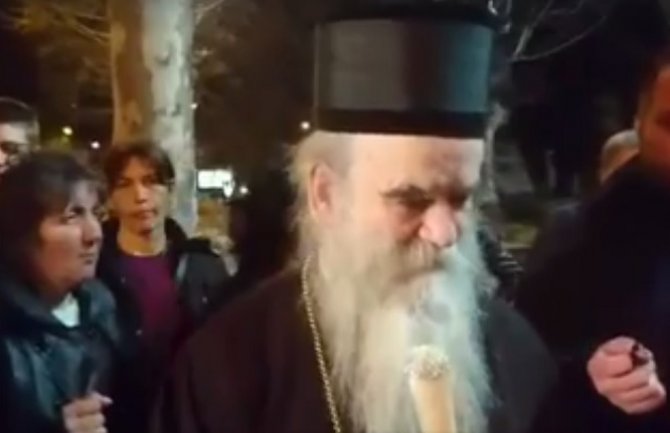 Uz blagoslov Amfilohija dio majki štrajk glađu zamijenio strogim postom