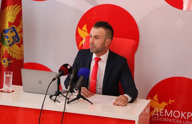 Demokrate: Otkrivena još jedna organizovana kriminalna grupa