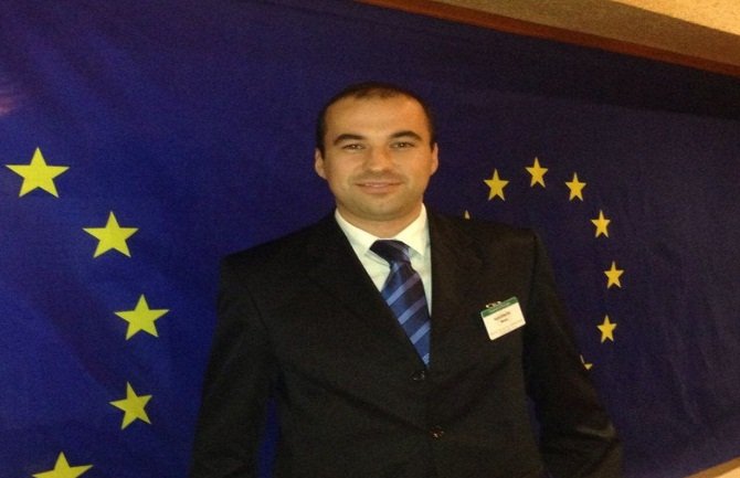 Neće više biti zapošljavanja po partijskoj liniji! 