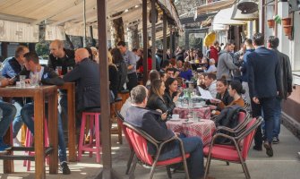 Stiglo proljeće, Podgorica prepuna šetača(FOTO)