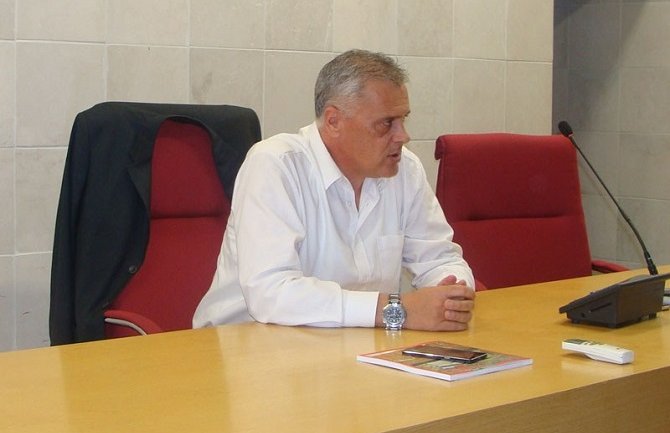 Mladen Kadić protivzakonito ostao bez funkcije