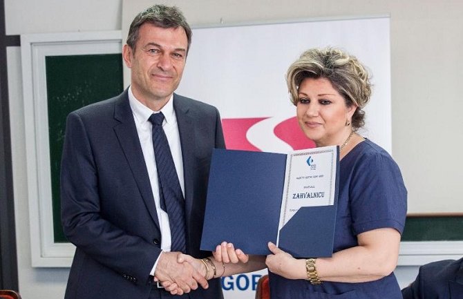 Jugopetrol donirao Dječijoj bolnici u Podgorici novi ultrazvučni aparat