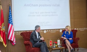 Zakoni u oblasti rada definišu odgovornosti poslodavaca i zaposlenih