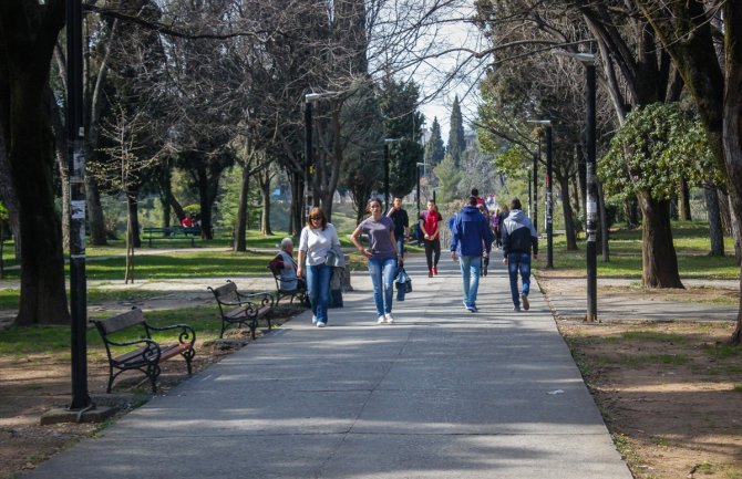 Omladina paralizovana: Od njih se ništa ne može očekivati