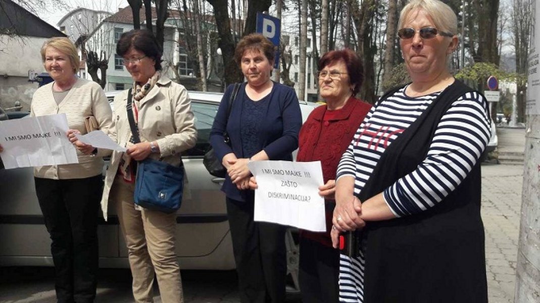 1777675410213011192622451851346085o