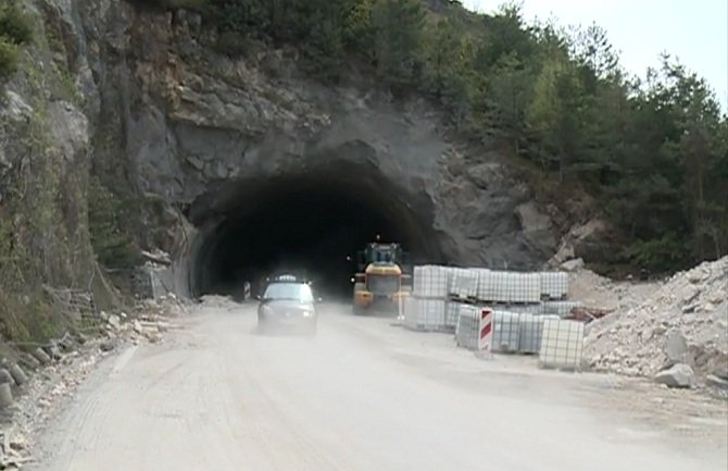 Tunel Mekavac: Vozači ne poštuju propise, pooštrene kontrole