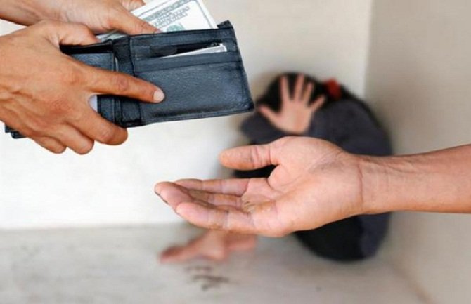 Biznis u Podgorici: Djevojčicu prodali za 15 000 eura?