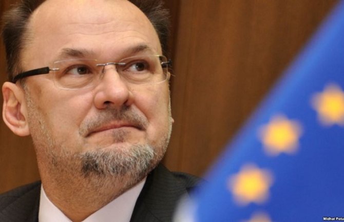 Pitanje dana kada će Tramp potpisati pristupni Protokol