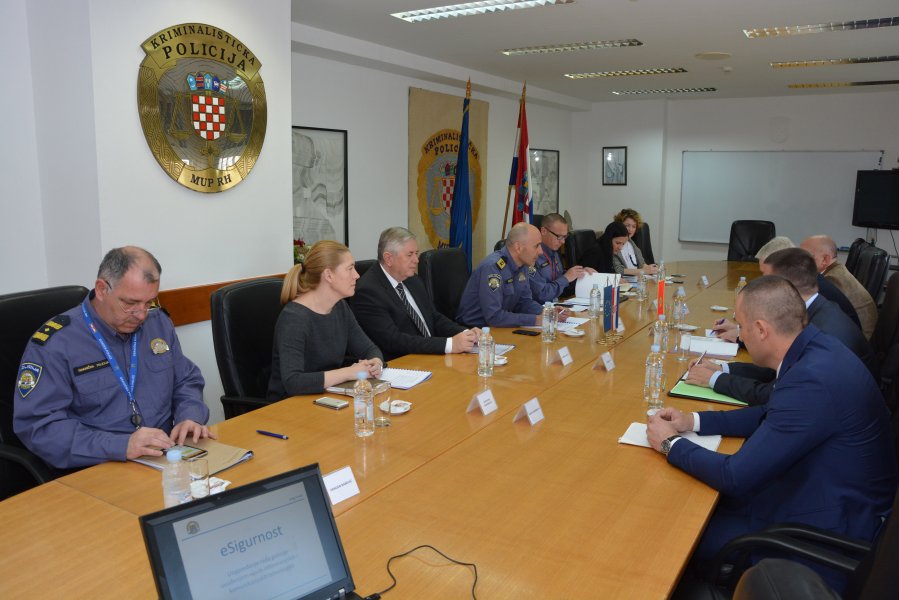 stojanovicsrdarevic2