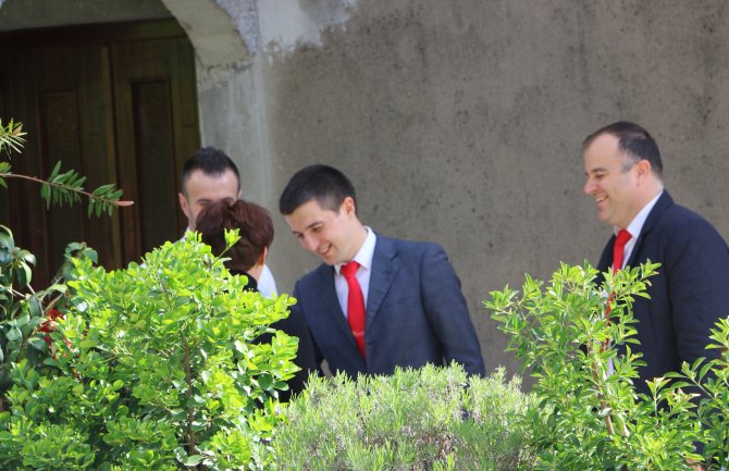 Demokratama vjeruje 29,98% Hercegnovljana