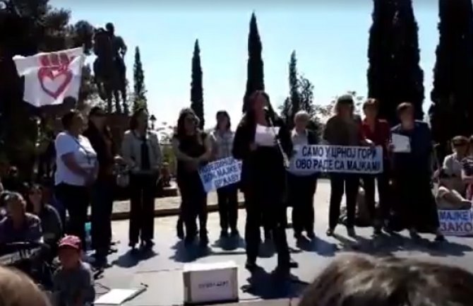 Majke najavile novo okupljanje za 19. april