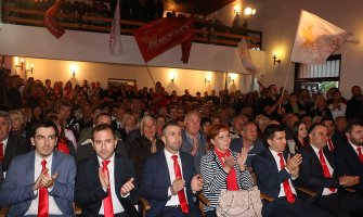 Bečić: Ko bježi od referenduma taj se boji naroda