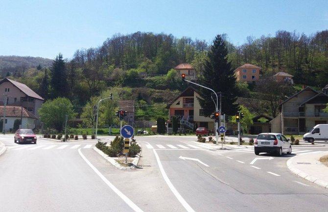 BP: Za semafore na raskrsnici u Rakonjama 43 hiljade eura