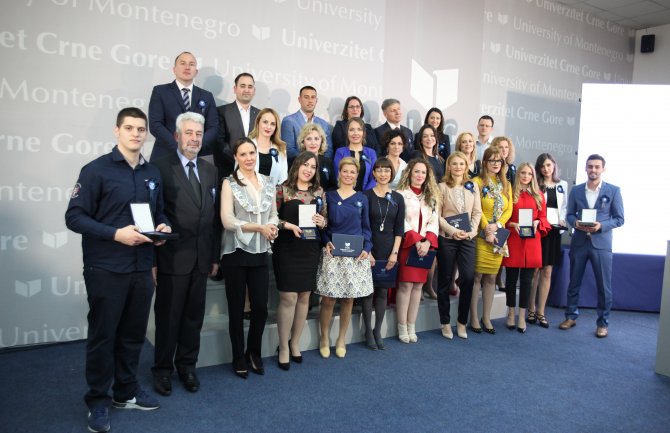 Predstavljeno 20 crnogorskih doktora nauka