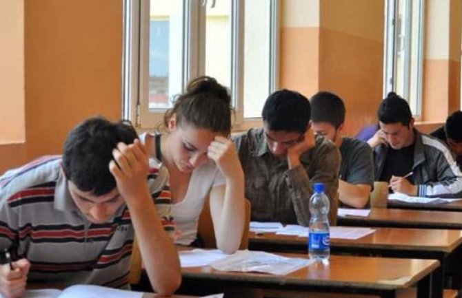 Učenici će polagati eksterne ispite u predviđenom roku 
