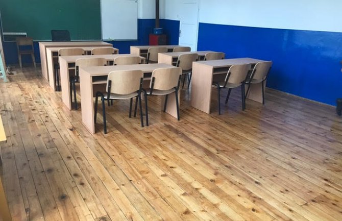 Od poslaničkih plata obnovili školu u Pljevljima(Foto)
