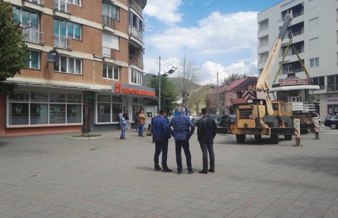 Berane: Uklonjena tri privremena objekta jer nijesu predviđena Planom