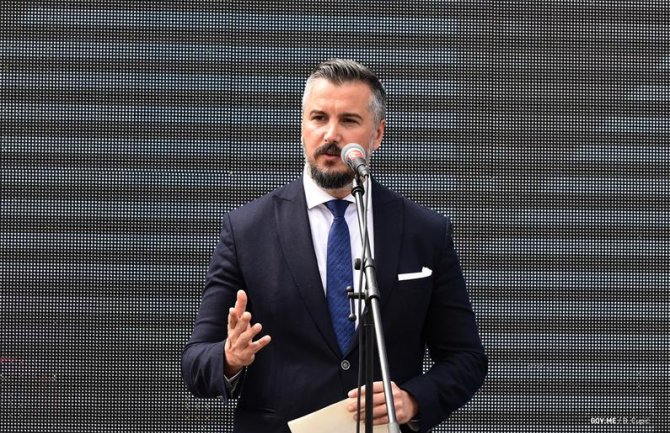 Vlada posvećeno radi na unapređenju prava osoba s invaliditetom 