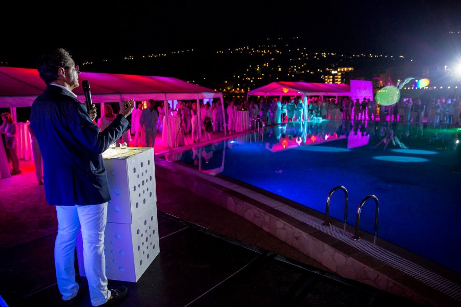 WRIzaguirreWhiteParty