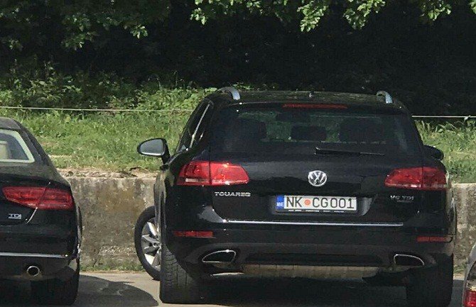 Grbović u Herceg Novom službenim vozilom